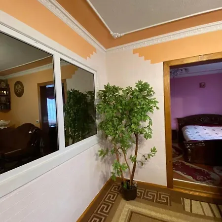 карпатський дім Perekrestnoye