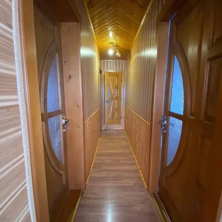 карпатський дім * Perekrestnoye